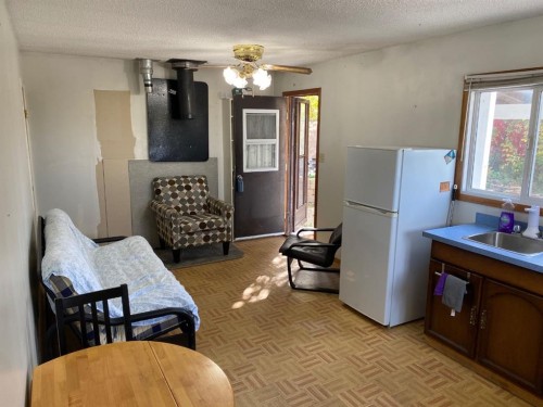 313 Minnewaukan Road, Tillicum Beach, AB 