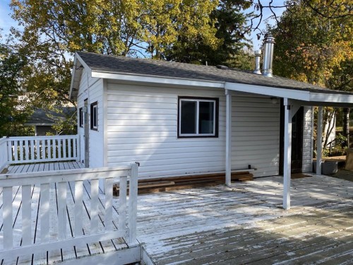 313 Minnewaukan Road, Tillicum Beach, AB 