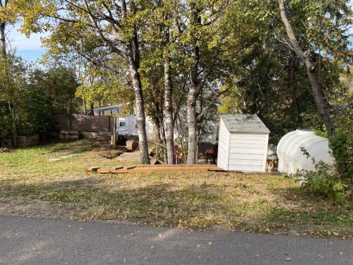 313 Minnewaukan Road, Tillicum Beach, AB 