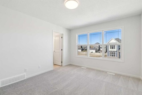 71 Creekview Common Sw, Calgary, AB 