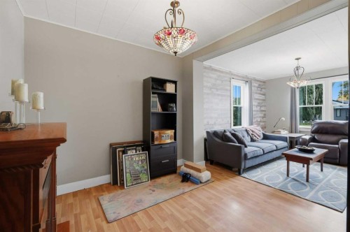 5214 50 Street, Lacombe, AB 