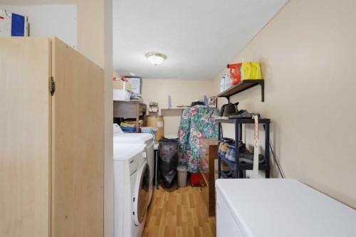 5214 50 Street, Lacombe, AB 