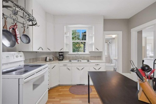 5214 50 Street, Lacombe, AB 