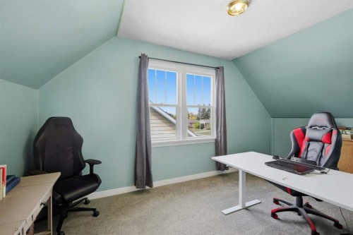 5214 50 Street, Lacombe, AB 