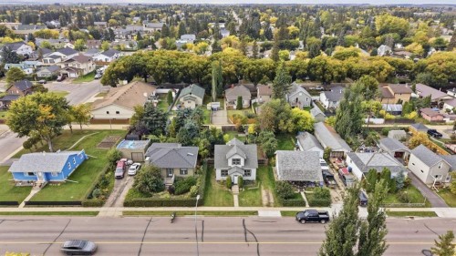 5214 50 Street, Lacombe, AB 