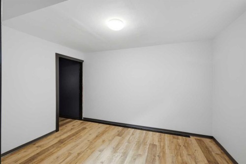 5214 50 Street, Lacombe, AB 