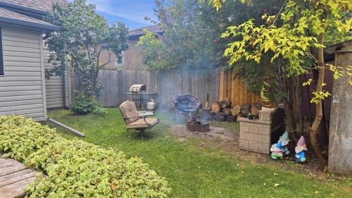 5214 50 Street, Lacombe, AB 