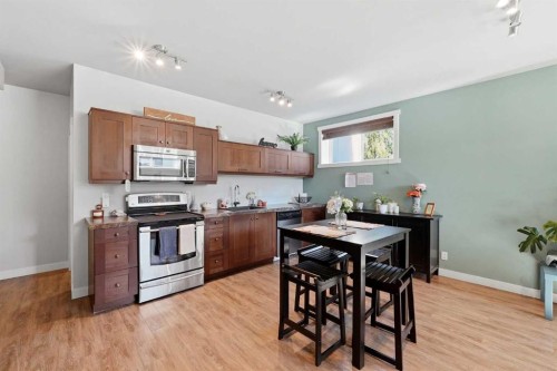 17 Hammond Close, Sylvan Lake, AB 