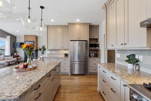 17 Hammond Close, Sylvan Lake, AB 