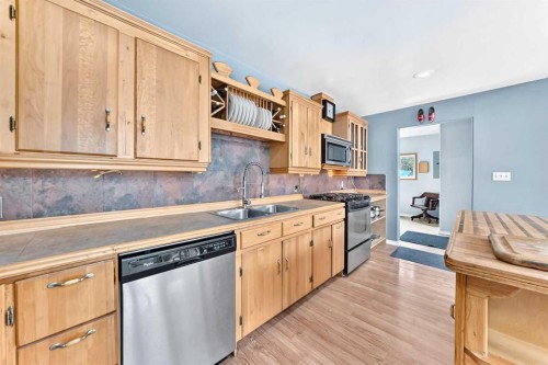 5160 & 5156 52Nd Street, Caroline, AB 