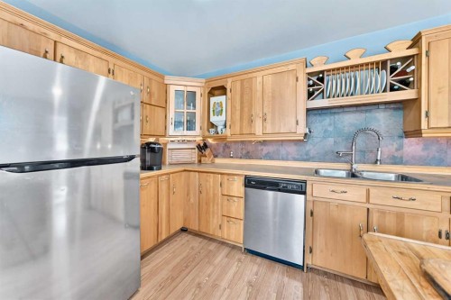 5160 & 5156 52Nd Street, Caroline, AB 