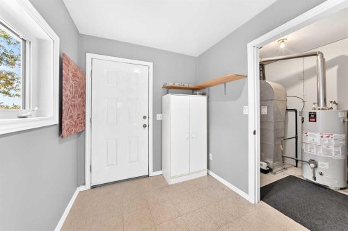 5160 & 5156 52Nd Street, Caroline, AB 