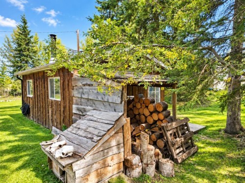 5160 & 5156 52Nd Street, Caroline, AB 