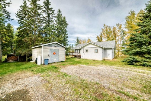 5160 & 5156 52Nd Street, Caroline, AB 