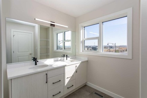 55 Lavelle Close, Red Deer, AB 