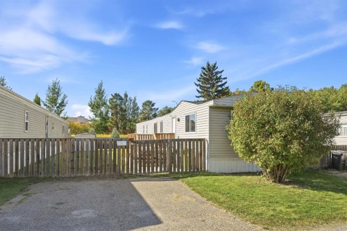 75-5344 76 Street, Red Deer, AB 