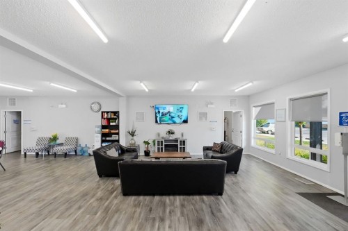 75-5344 76 Street, Red Deer, AB 