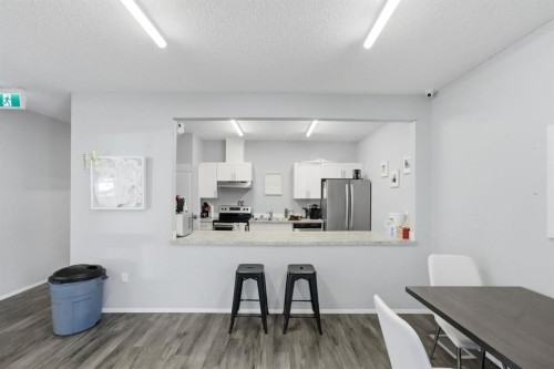 75-5344 76 Street, Red Deer, AB 
