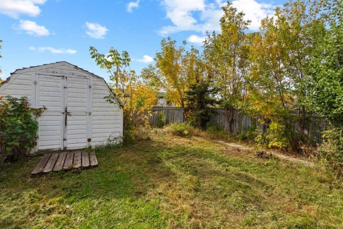 5205B 52 Avenue, Camrose, AB 