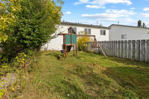 5205B 52 Avenue, Camrose, AB 