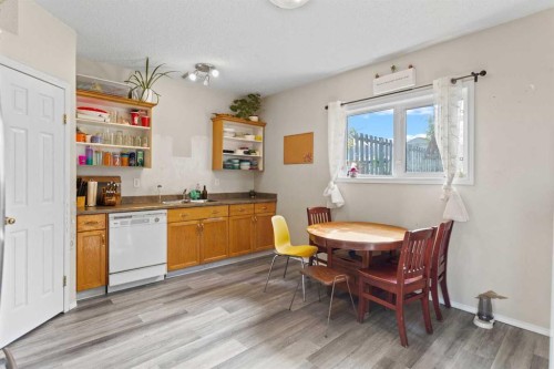 5205B 52 Avenue, Camrose, AB 