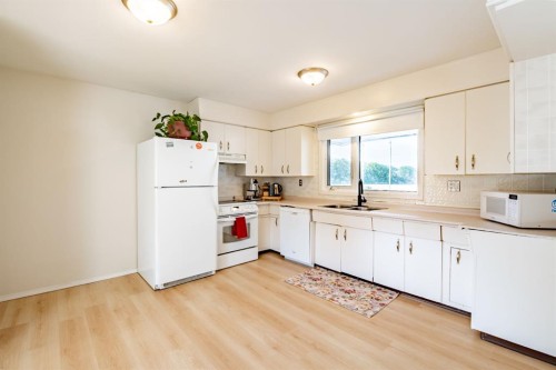 433049 Range Road 274, Rural Ponoka County, AB 