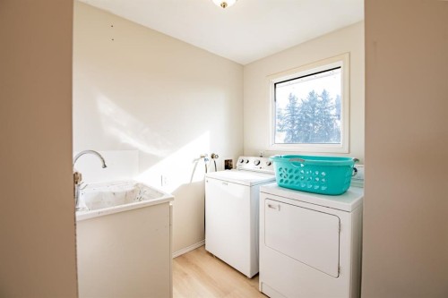 433049 Range Road 274, Rural Ponoka County, AB 