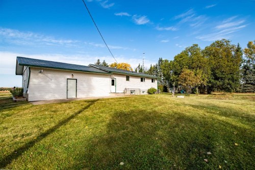 433049 Range Road 274, Rural Ponoka County, AB 
