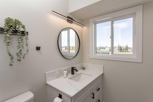 133 Wellington Close, Blackfalds, AB 
