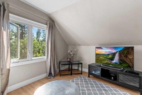 5708 45 Avenue, Red Deer, AB 