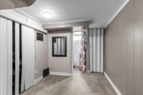 5708 45 Avenue, Red Deer, AB 