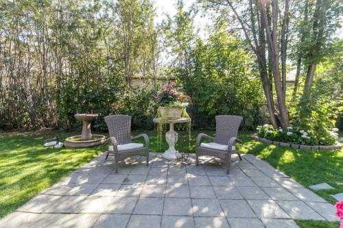 5708 45 Avenue, Red Deer, AB 