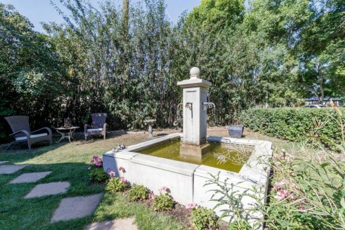 5708 45 Avenue, Red Deer, AB 