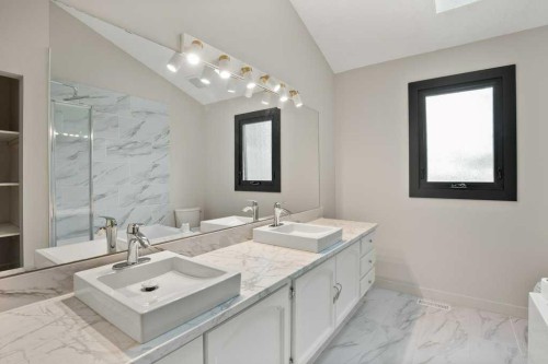 130 Westview Drive, Sylvan Lake, AB 