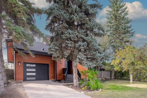 130 Westview Drive, Sylvan Lake, AB 