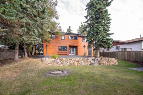 130 Westview Drive, Sylvan Lake, AB 