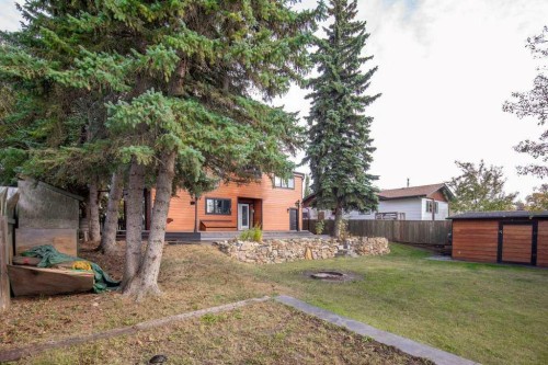 130 Westview Drive, Sylvan Lake, AB 