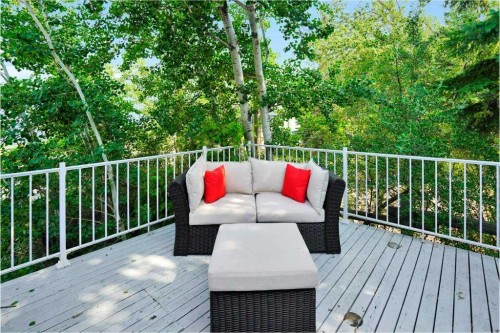 34 Beach Street East, Rochon Sands, AB 