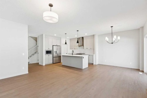 1062 Bayview Crescent Sw, Airdrie, AB 