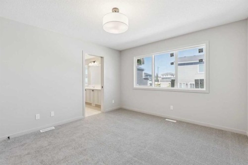 1062 Bayview Crescent Sw, Airdrie, AB 