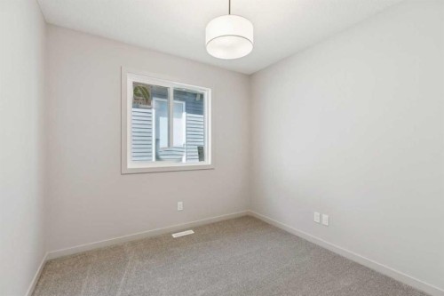 1062 Bayview Crescent Sw, Airdrie, AB 