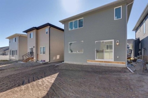 1062 Bayview Crescent Sw, Airdrie, AB 