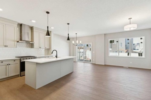 1062 Bayview Crescent Sw, Airdrie, AB 