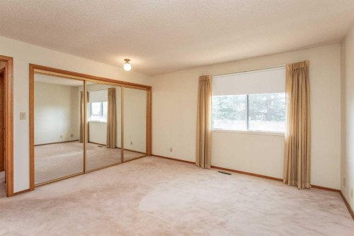 9 Rollis Street, Red Deer, AB 