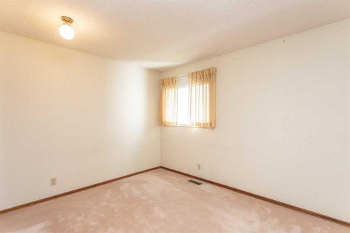 9 Rollis Street, Red Deer, AB 