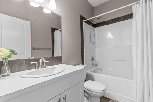 20 Radcliff Way, Sylvan Lake, AB 