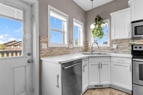 20 Radcliff Way, Sylvan Lake, AB 
