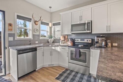 234 Livingston Close, Red Deer, AB 