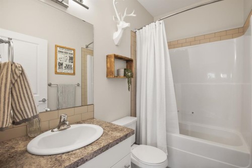 234 Livingston Close, Red Deer, AB 