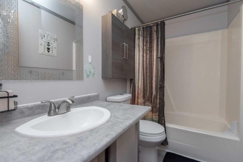5716 71 Street, Red Deer, AB 